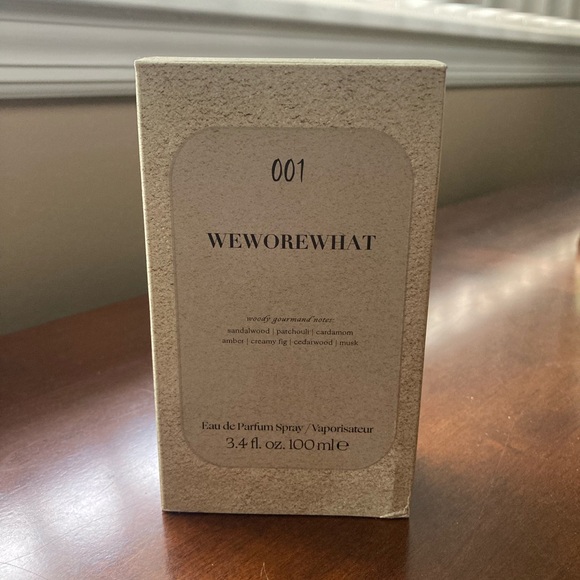 WeWoreWhat - Picture 2 of 3